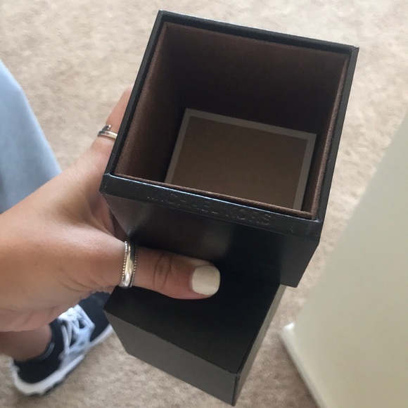 Michael Kors Watch - Picture 3 of 3